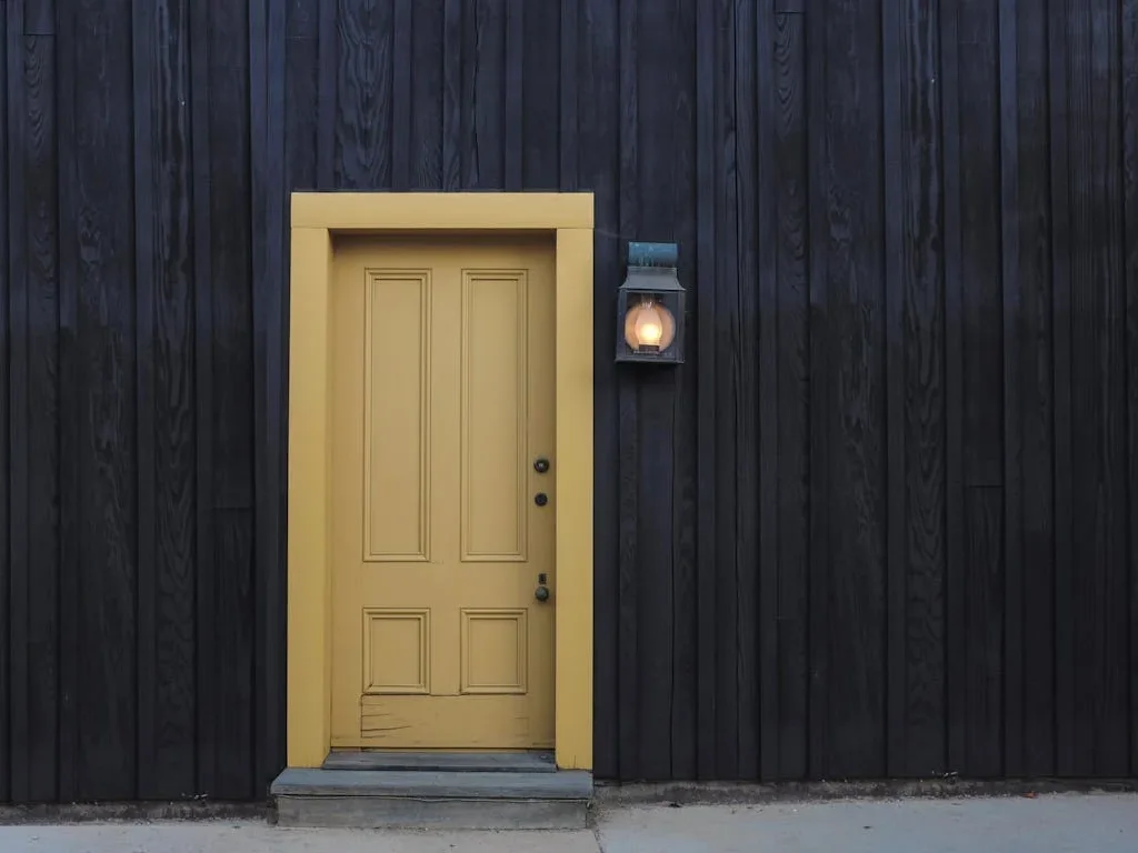 Innovation Articles cream-color-door